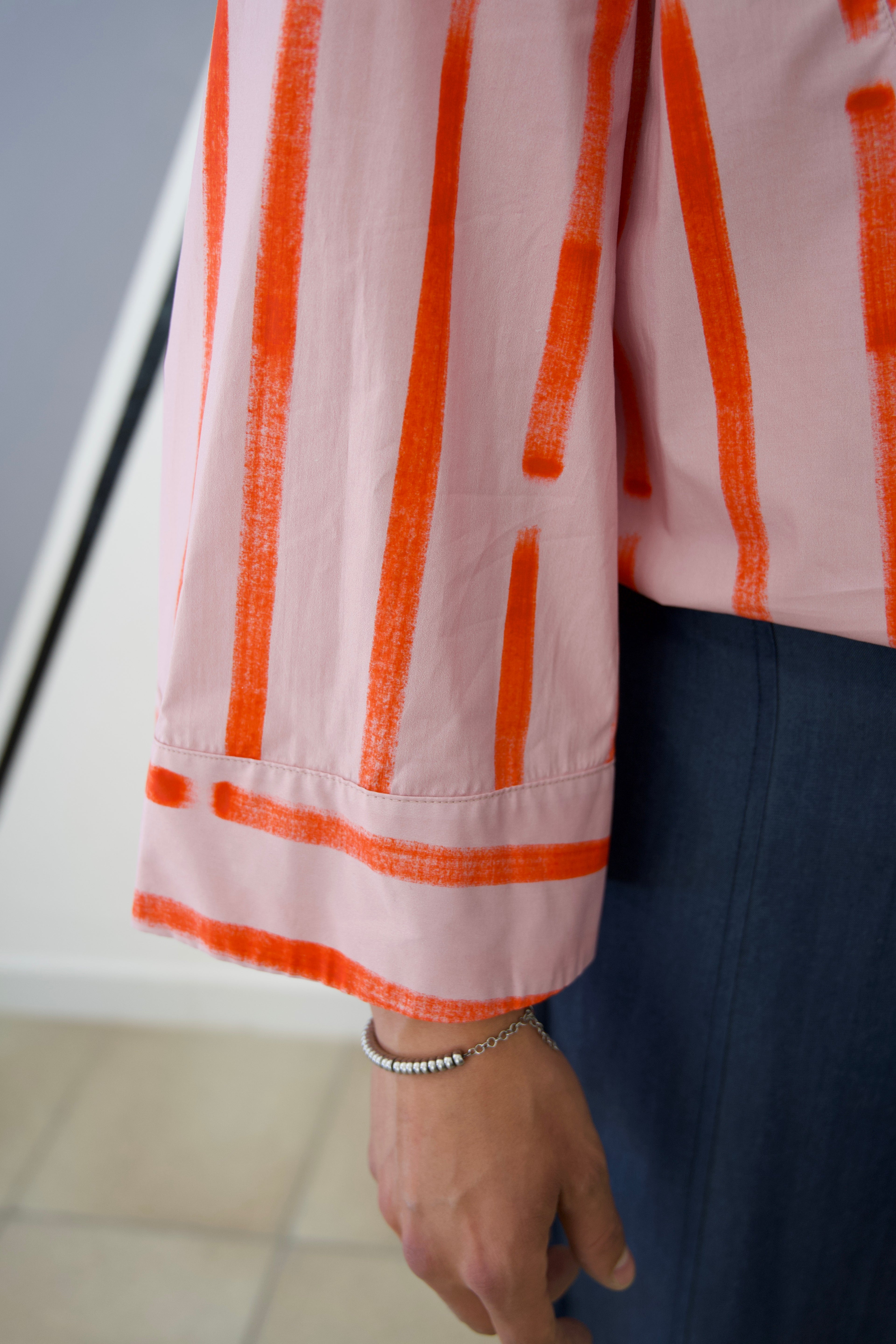 Haiko Rosa/Riga rossa – Camicia Oversize Unisex d’Ispirazione Geometrica